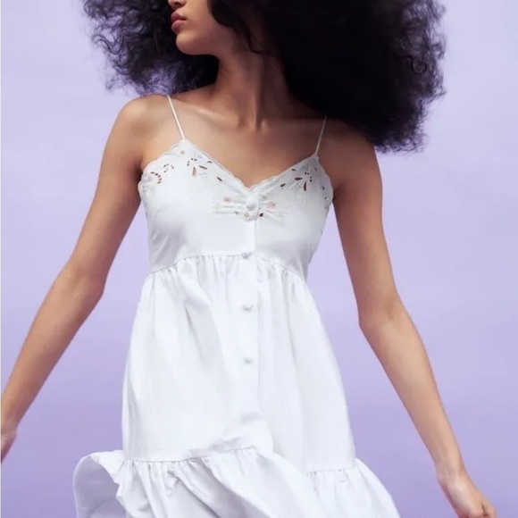 Zara Spaghetti Strap Embroidered Poplin Dress White Floral - Picture 3 of 9